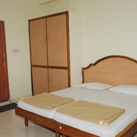 Hotel Agarala Residency Tirupati Exterior photo