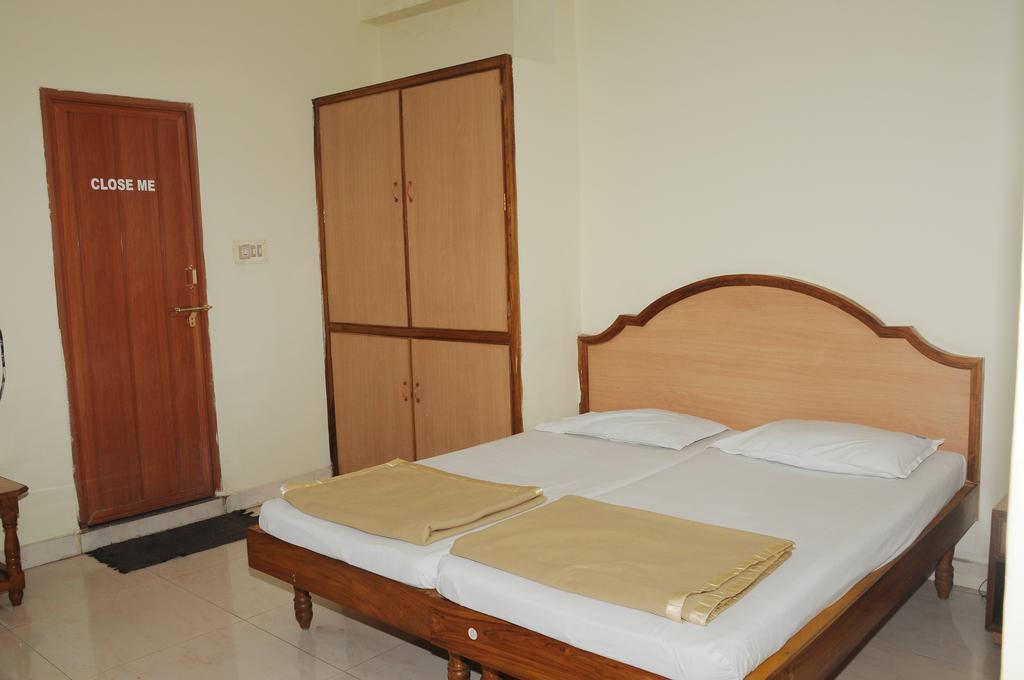 Hotel Agarala Residency Tirupati Exterior photo